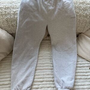 Aritzia Women’s Sweatpants Mega Fit